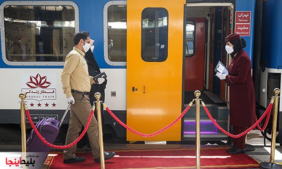 چک کردن سلامت مسافران قبل از ورود به قطار