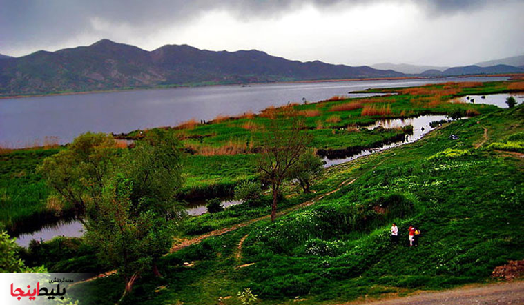 دریاچه زریوار در طبیعت فوق العاده‌ی کردستان