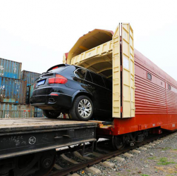 حمل خودرو با قطار در ایران به راحتی امکان پذیر است.