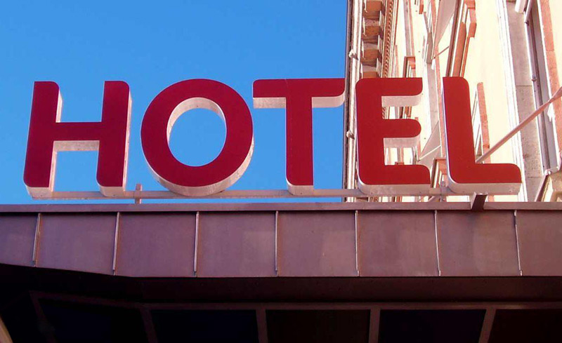 فرق هتل و متل چیست؟