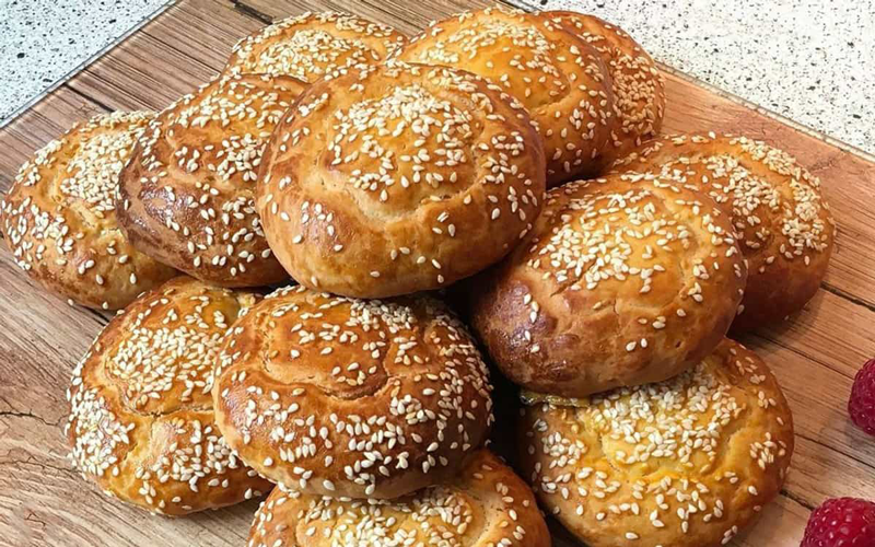 نان کماج همدان - سوغاتی های همدان