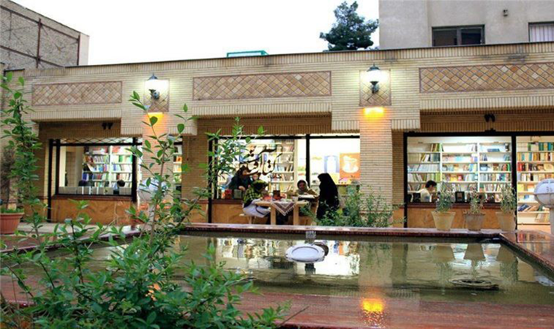 بهترین کافه کتاب های مشهد _ کافه کتاب آفتاب مهشد
