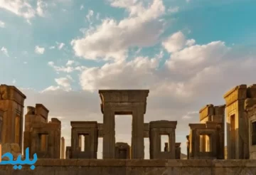 تخت جمشید بنای تاریخی نزدیک شیراز